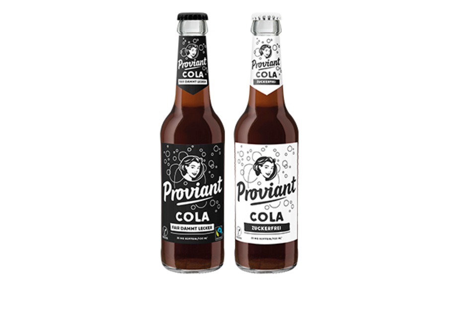 Zwei Flaschen Proviant Cola nebeneinander, eine mit schwarzem Etikett 'Für Diabetiker' und eine mit weißem Etikett 'Zuckerfrei'.